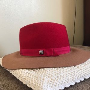 Juicy couture hat